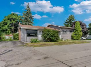 36 Day St #1A, Kingston, ON K7K4X8