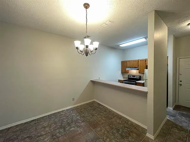 1 bed, 616 sqft, $875 — Photo 4