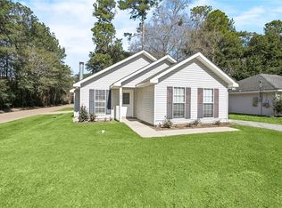 1641 Clover St, Mandeville, LA 70448