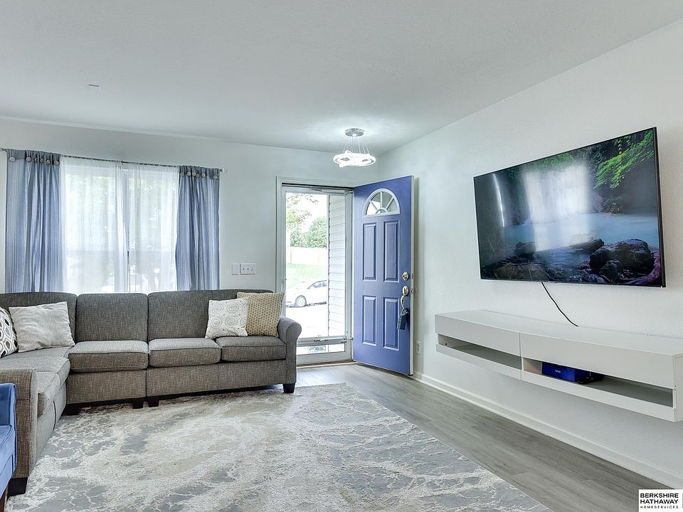 10863 Girard St, Omaha, NE 68142 MLS 22321499 Zillow