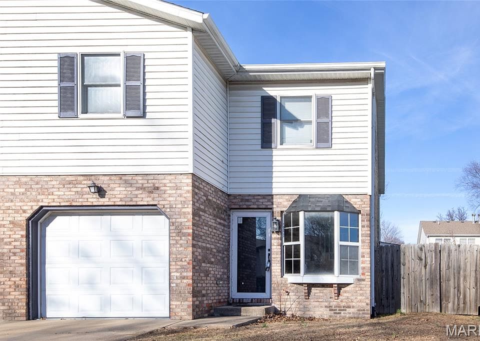 1st image of 47 Clinton Hill Dr