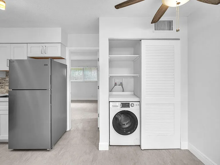 1101 NE 18th Ave #4 — Photo 7