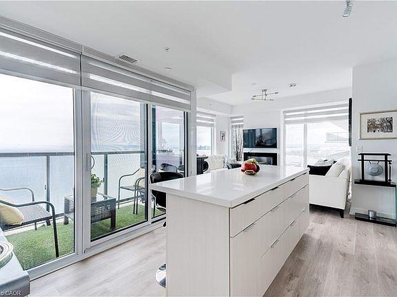 5th image of 370 Martha St #1707
