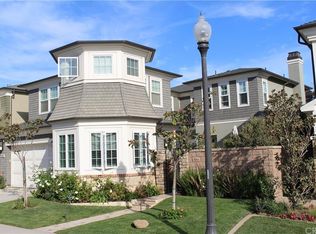 17422 Kennebunk Ln, Huntington Beach, CA 92649
