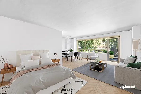 Sold by Triplemint | media 18