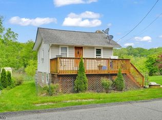 3 Riverside Rd, West Milford Twp., NJ 07421