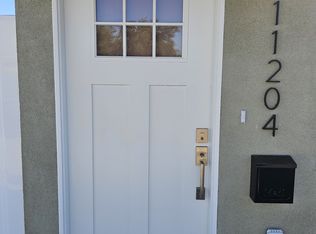 11204 Sylvan St, North Hollywood, CA 91606