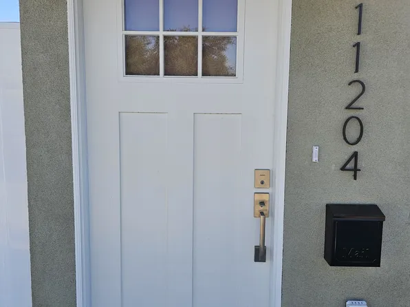 11204 Sylvan St, North Hollywood, CA 91606