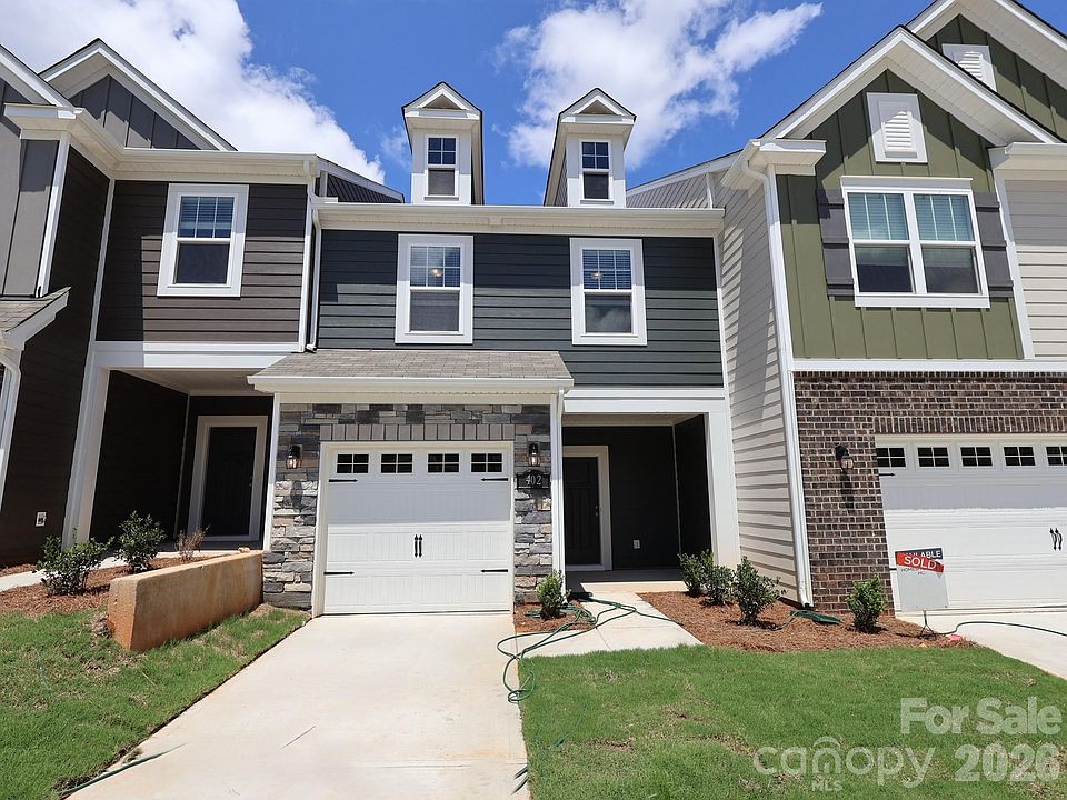 1st image of 402 Hendley Dr