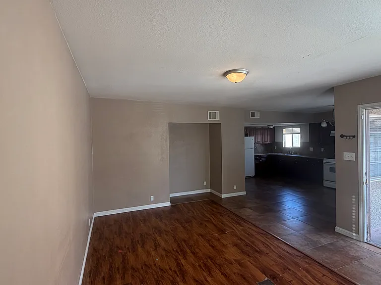 6920 Dunsbach Way #C — Photo 11