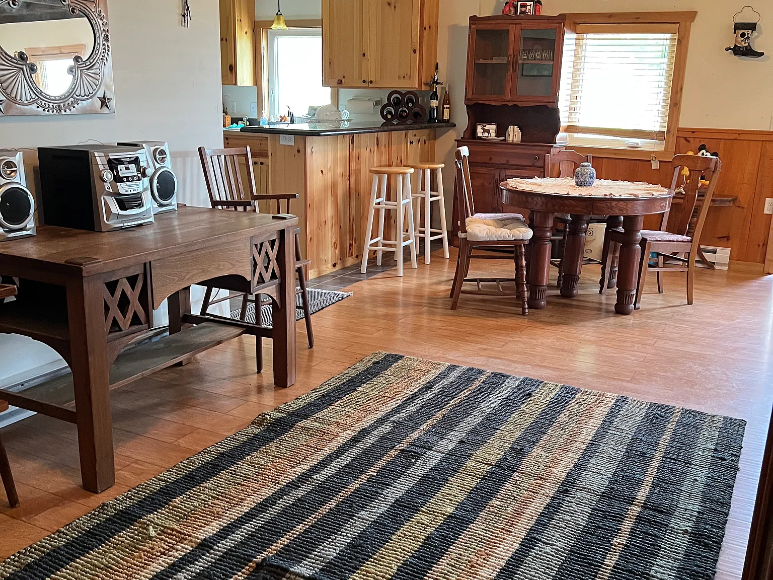 1 bed, 1166 sqft, $1,100 — Photo 4