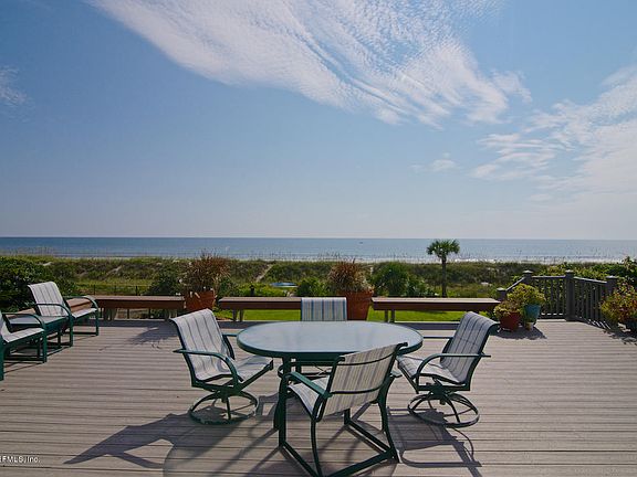 2nd image of 1629 Beach Ave