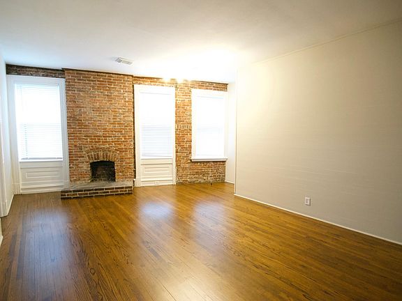 2nd image of 401-411 N Euclid Ave #403A
