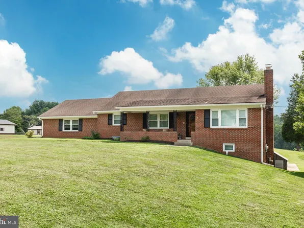 18017 Muncaster Rd, Derwood, MD 20855