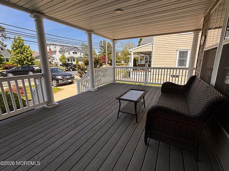513 Evergreen Ave — Photo 7