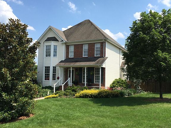 3rd image of 130 Woodstaff Dr