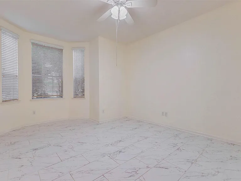 7434 Jacobs Well Dr — Photo 11