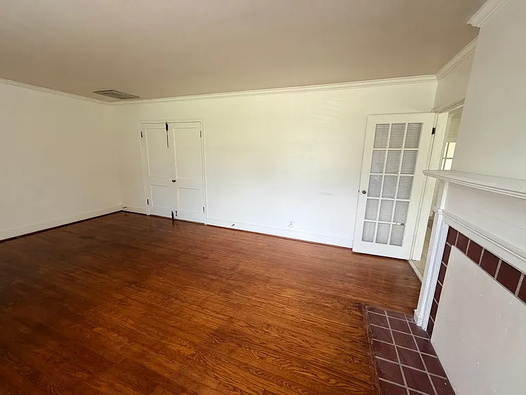 114 High St — Photo 13