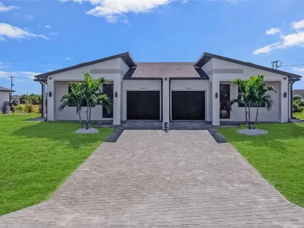 5043/5045 Benton St, Lehigh Acres, FL 33971