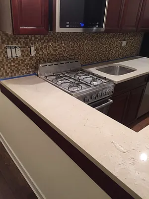 Rented by Metroline Realty | media 84