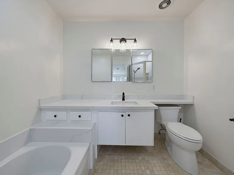 20368 Flora Ln — Photo 21