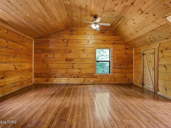 38th image of 610 Towee Falls Rd