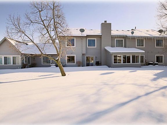 2nd image of 8766 Cottonwood Ln N