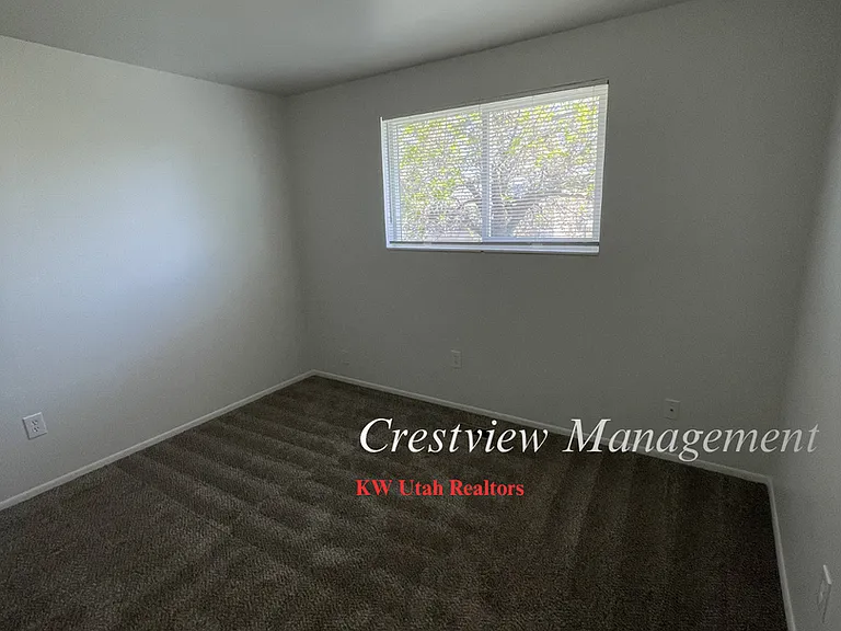 3621 S Chatterleigh Rd — Photo 9