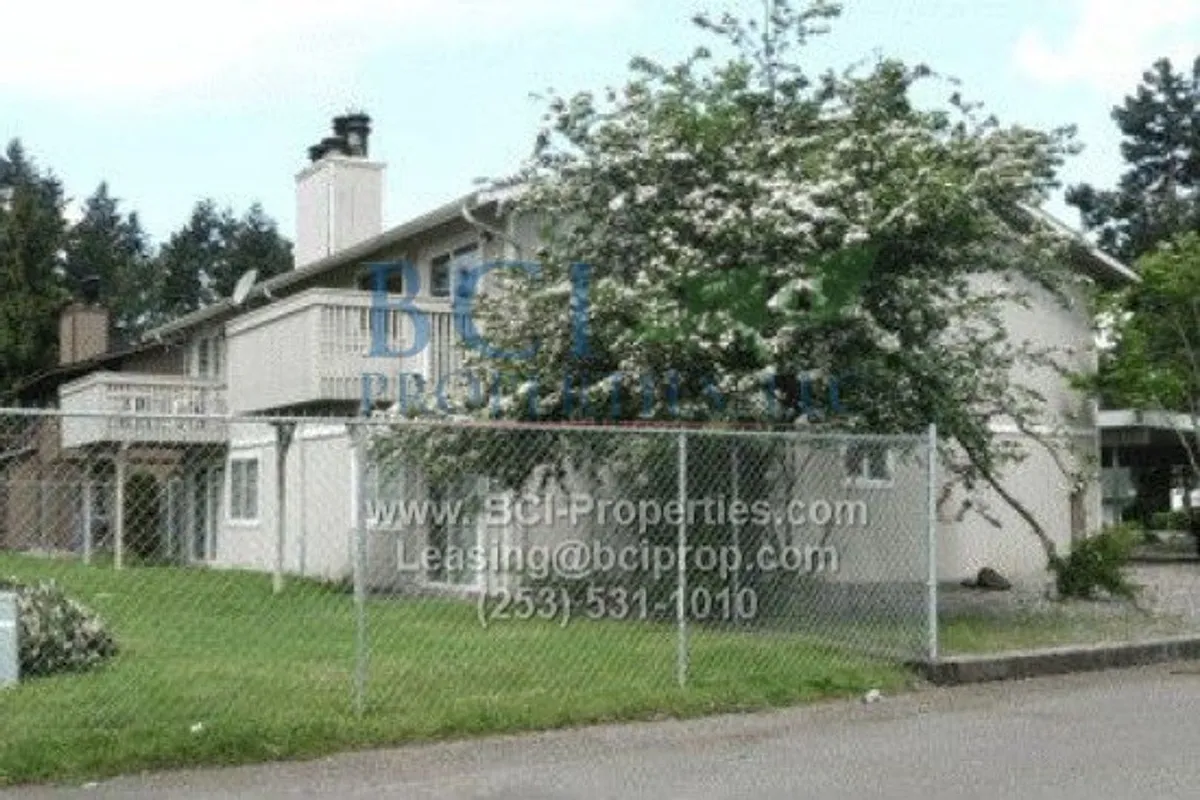 Building Photo - 3902 S Mason Loop Rd #4