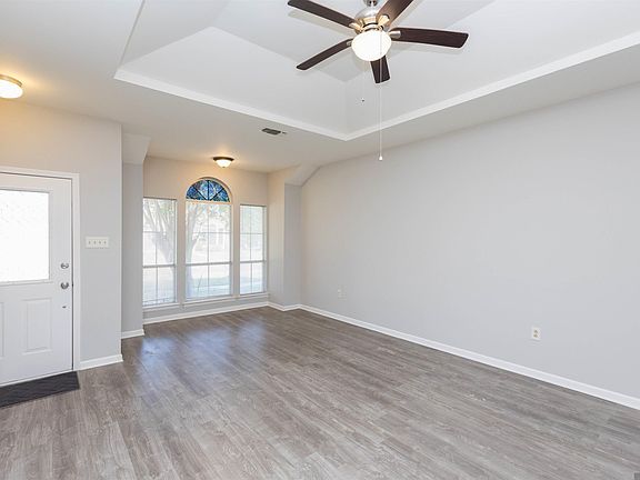3rd image of 1833 Myrtle Ridge Dr