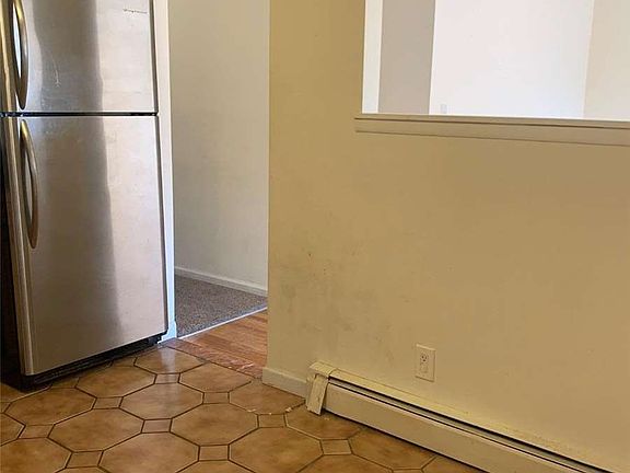 5th image of 120 2nd Ave