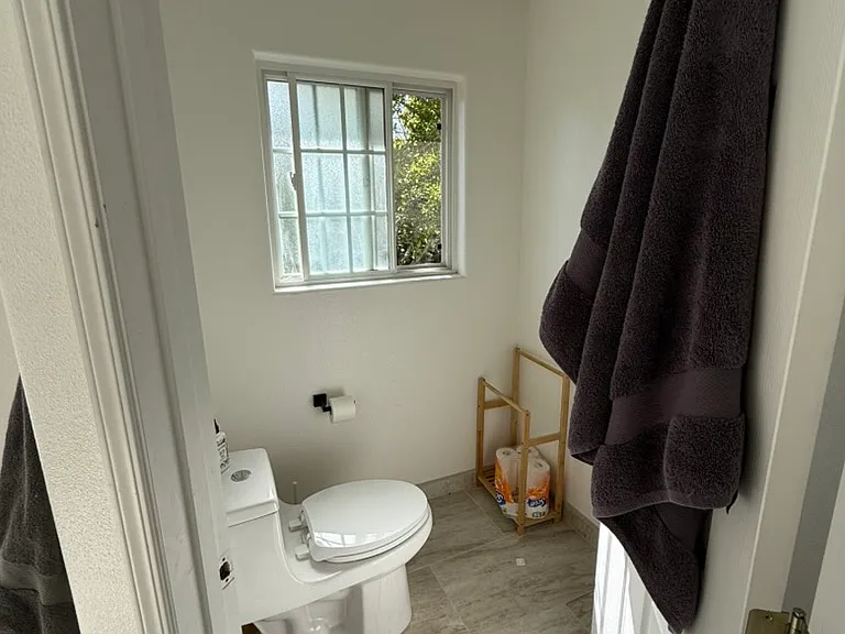 136 Cerro Ct #B — Photo 8