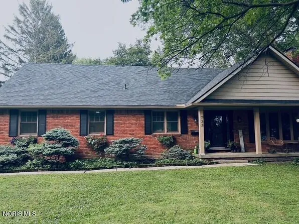 733 Findlay St, Perrysburg, OH 43551