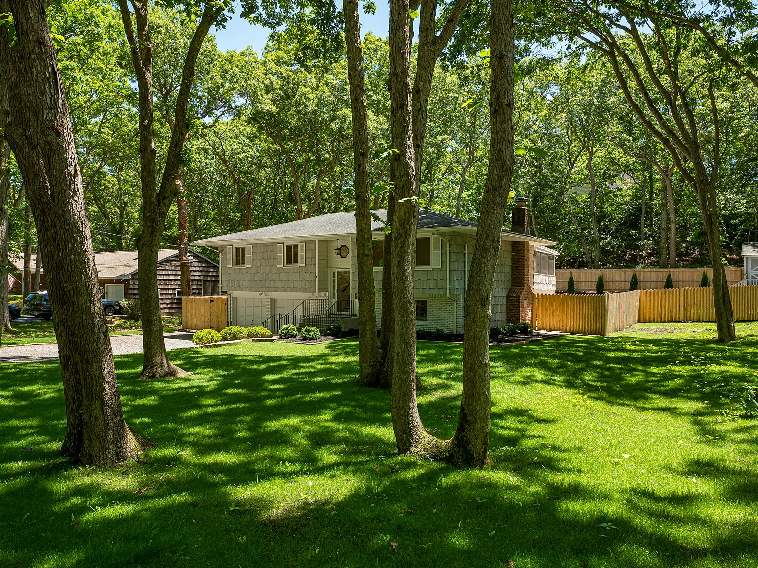 4 bed, 1728 sqft, $5,900 — Photo 1