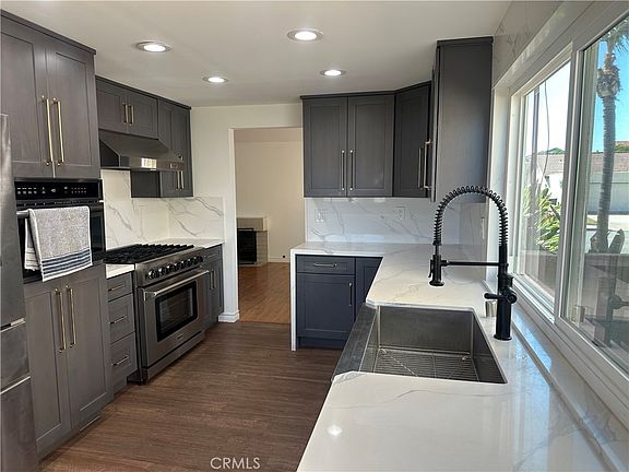 5th image of 9684 Avenida Monterey