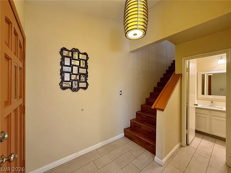5923 Laredo St — Photo 22