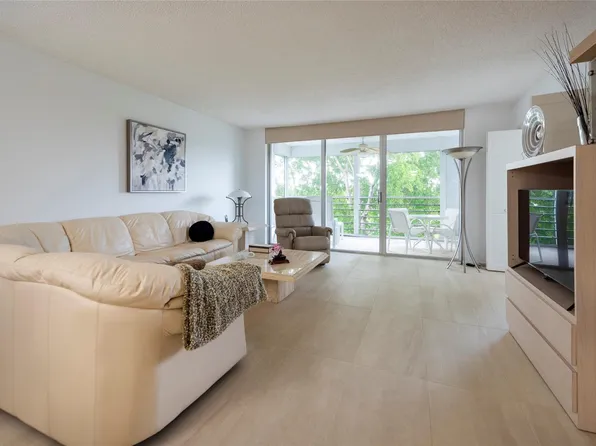 804 Cypress Grove Lane #501, Pompano Beach, FL 33069