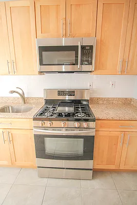 Sold by Keller Williams Realty Landmark II | media 13