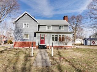 213 W North St, Saybrook, IL 61770