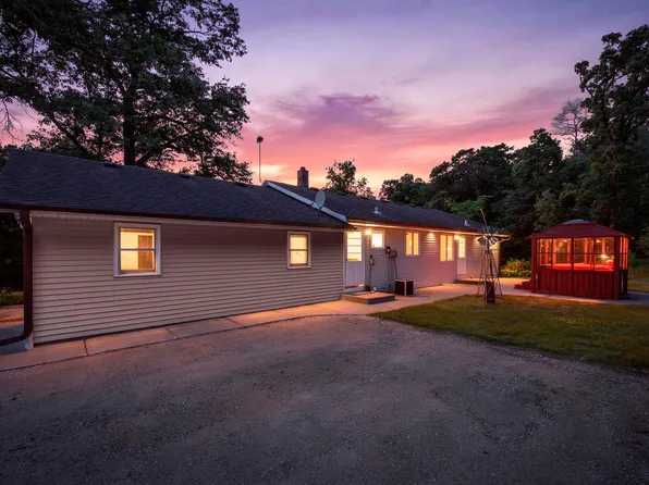 N5168 1180th St, Prescott, WI 54021