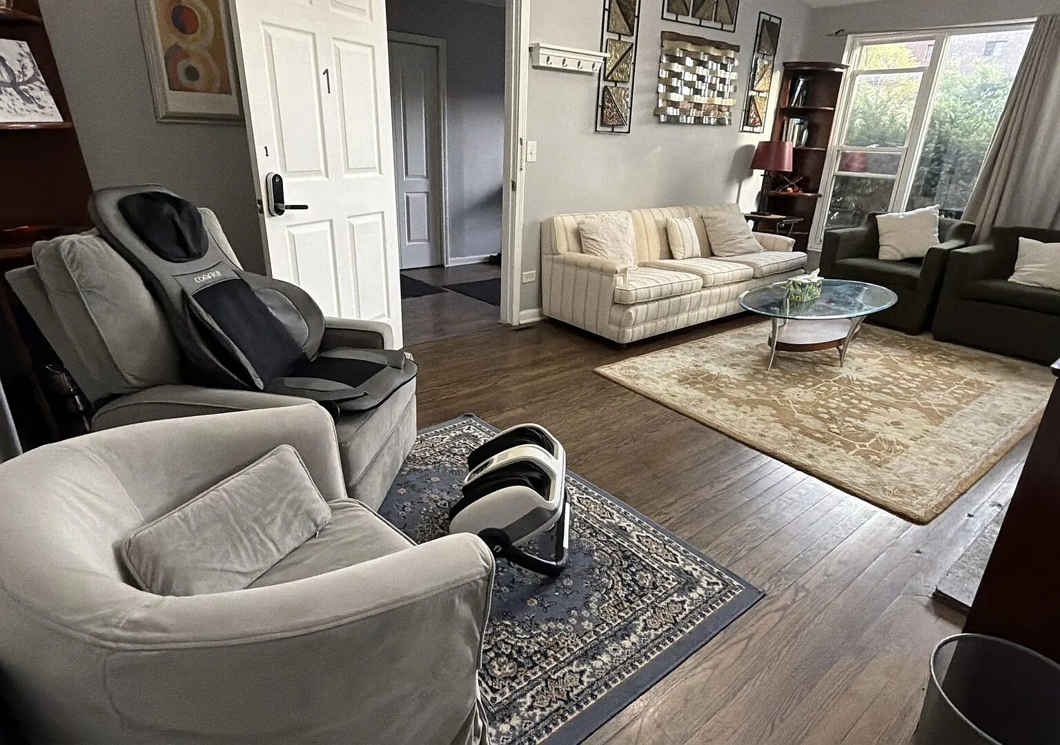 Greenleaf Dr — Photo 2