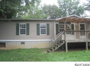 221 Halsbury Ave, Hendersonville, NC 28791