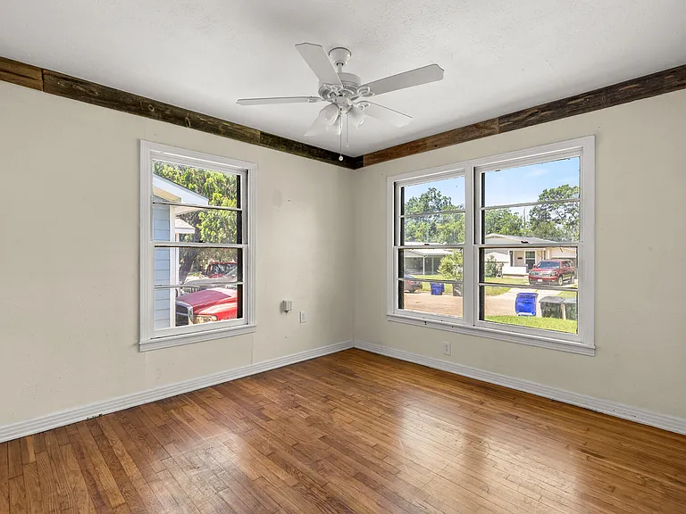3404 Leland Ave — Photo 3