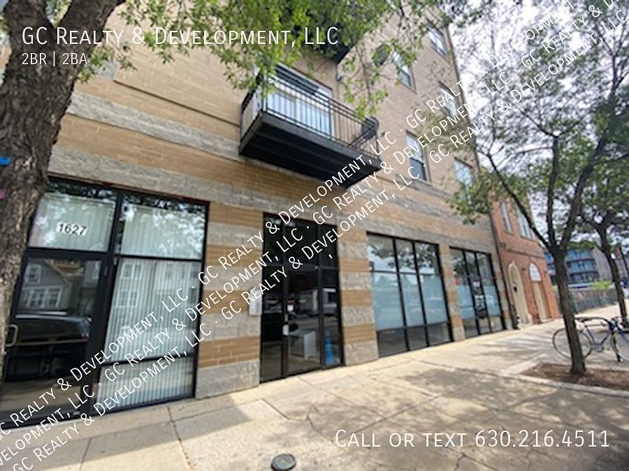 1st image of 1625 N Western Ave APT 201