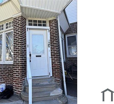 1st image of 1948 W Godfrey Ave