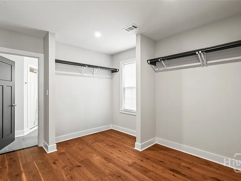 88 Magnolia St — Photo 35