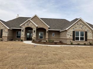 7081 Veal Sta, Weatherford, TX 76085