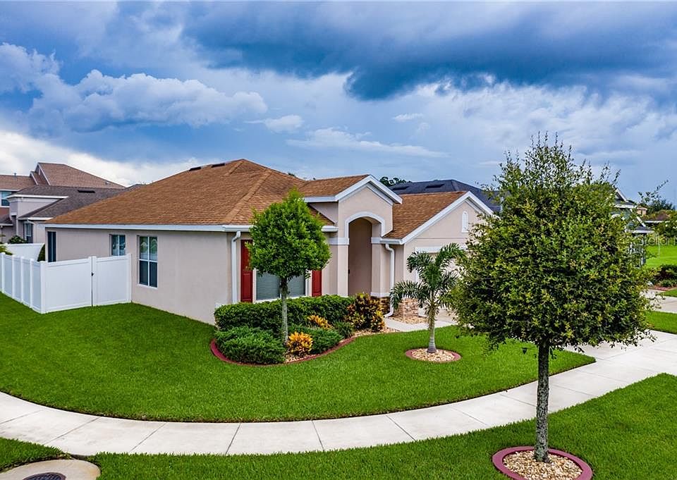 1st image of 12716 Avelar Creek Dr