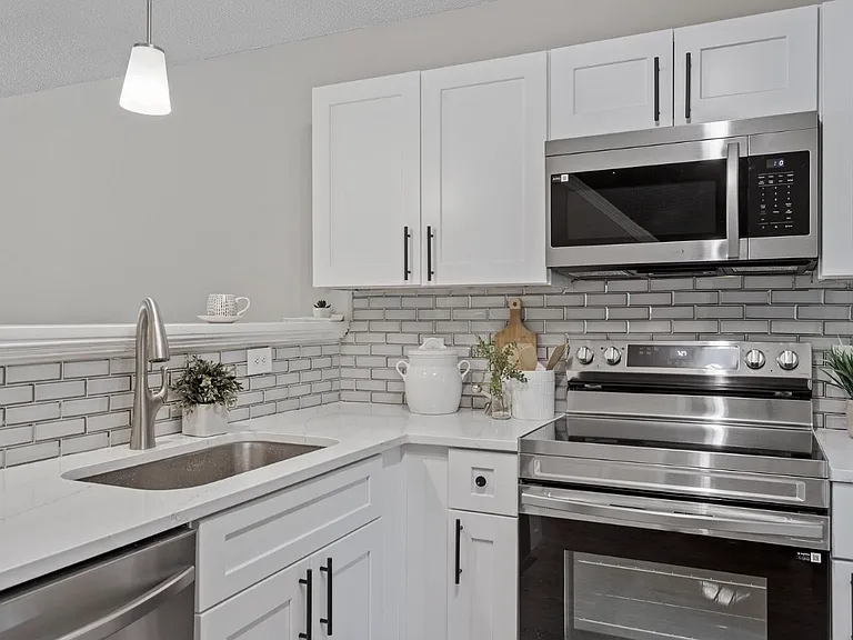 4242 Kaplan Dr — Photo 9