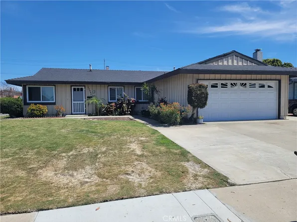 17892 Caledonia Cir, Huntington Beach, CA 92647